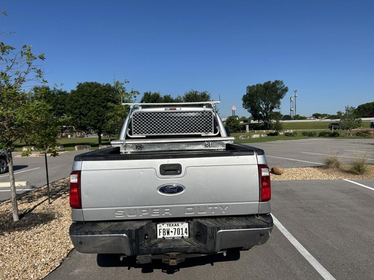 2015-ford-f250-xlt-image-7