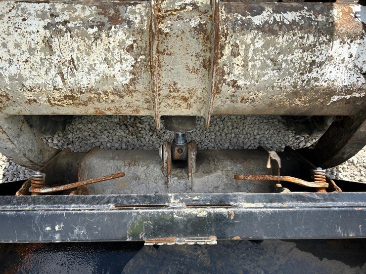 bobcat-s130-image-10