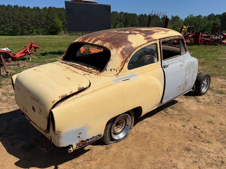 1953-chevy-210-club-coupe-image-3