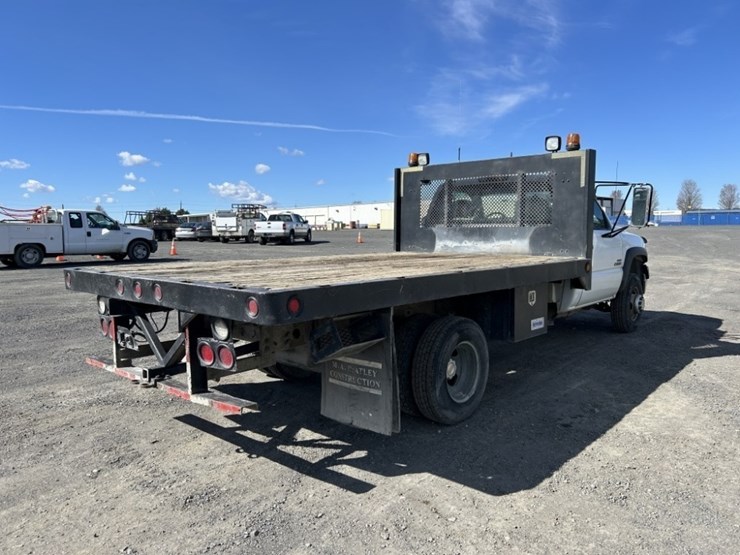 2002-chevrolet-silverado-3500-image-5