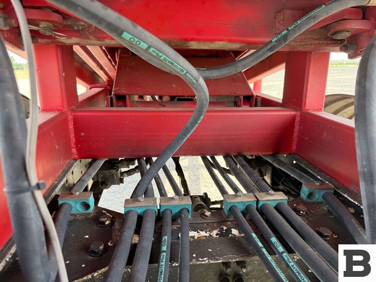 1994-peterbilt-320-image-46