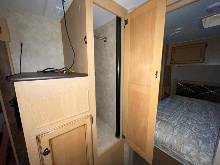 #7050-•-2010-spree-lx-superlite-camper-(has-mn-title)-image-65