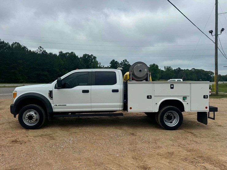 2017-ford-f550-sd-image-3