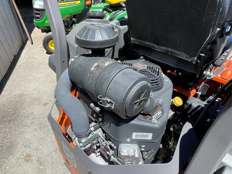 #6928-•-new-husqvarna-zero-turn-riding-lawn-mower-image-6