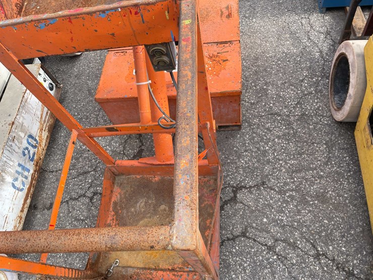 #9000-•-forklift-aerial-lift-bucket-(o7)-image-19