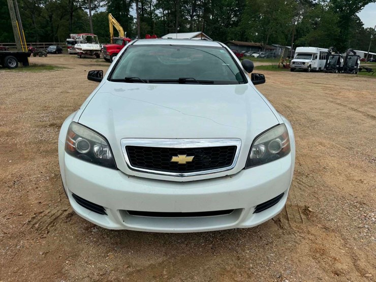 2015-chevrolet-caprice-police-package-4-door-sedan-6.0l-v8-(130,580-miles)-image-17