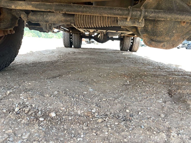 2012-dodge-ram-3500-image-25