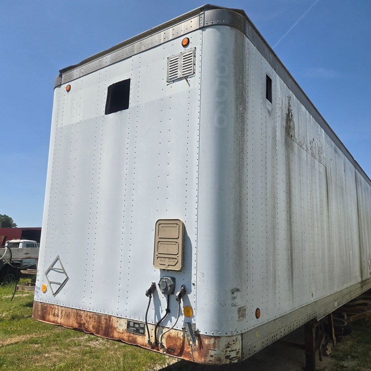 #24352 • 48' Lufkin Dry Van Trailer (No -Title)