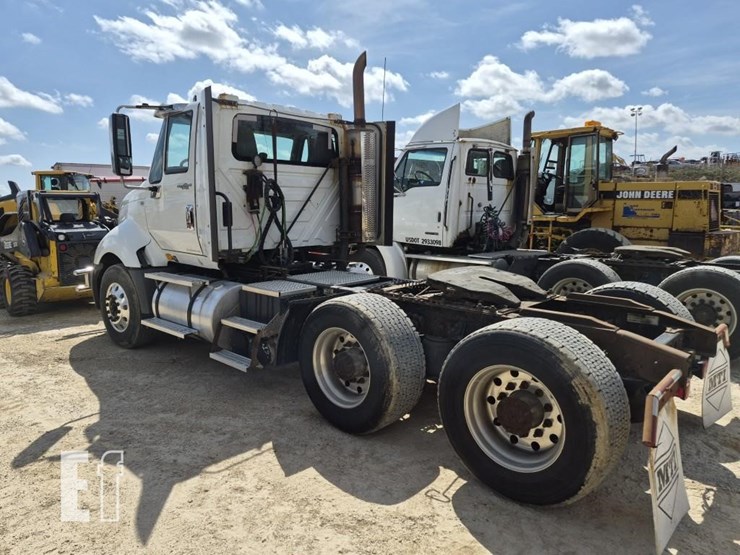 2014-international-prostar-image-2