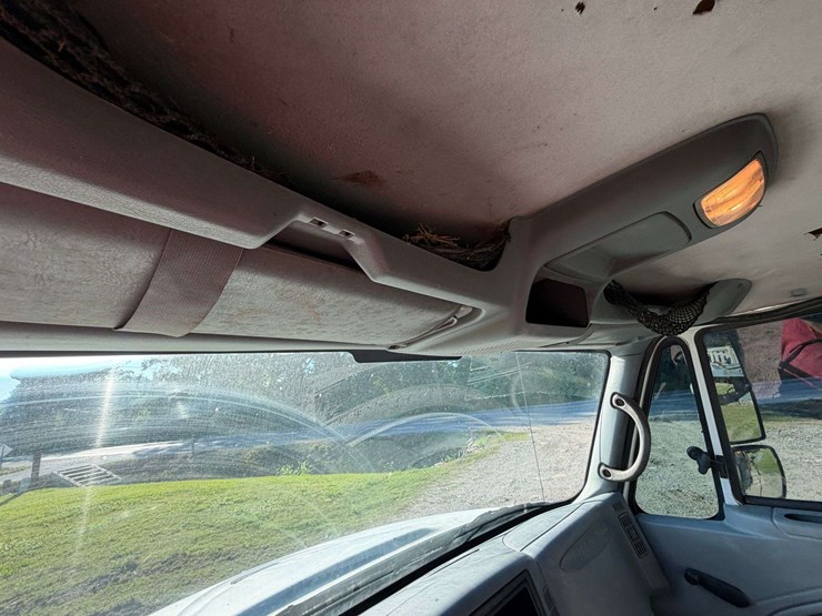 2003-international-durastar-4200-image-21
