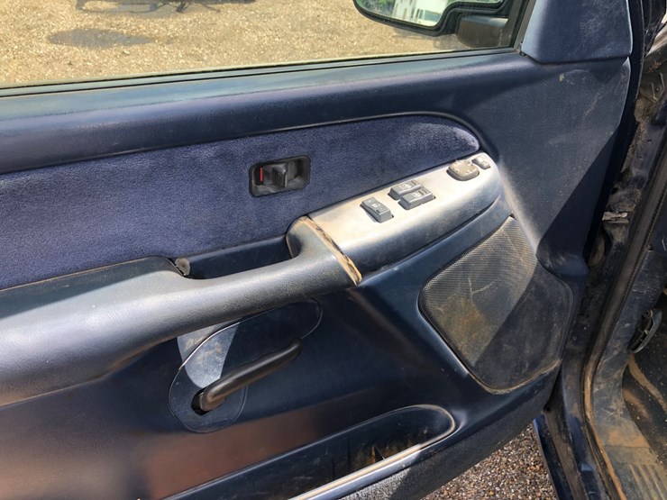1999-chevrolet-silverado-1500-image-13