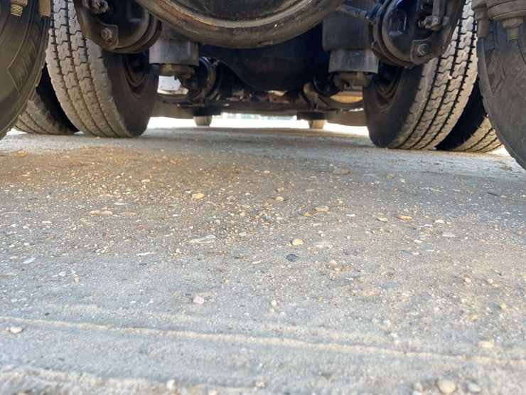 2018-kenworth-t680-image-31