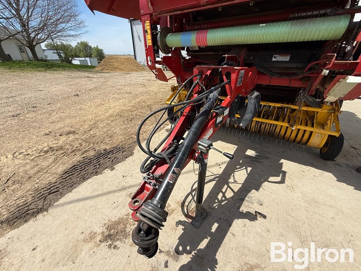 2009-new-holland-br7090-image-9