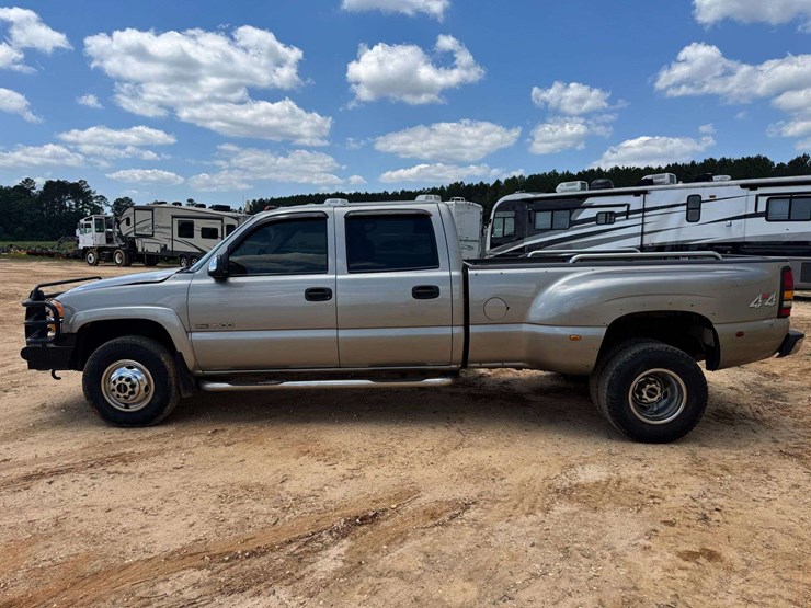2002-gmc-sierra-3500-image-8