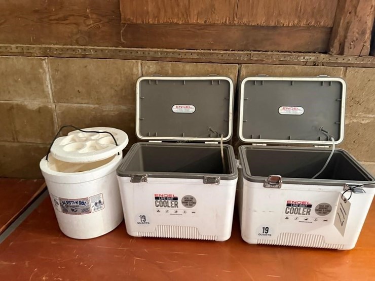 (2)-engel-live-bait-coolers-&-other-image-2