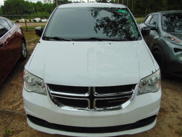 2016-dodge-grand-caravan-image-7