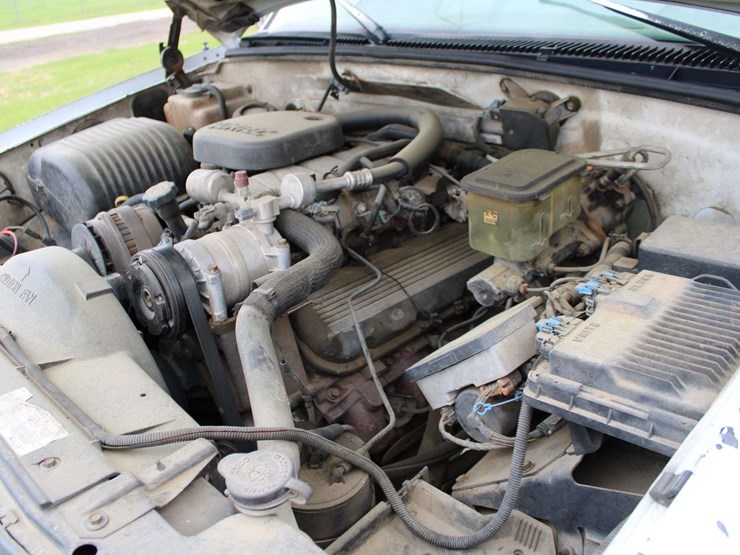 1997-gmc-3500-image-16