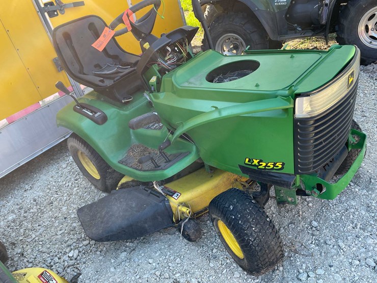 john-deere-lx255-image-3