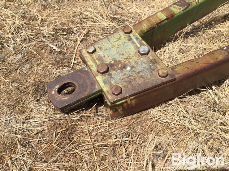 john-deere-230-image-8