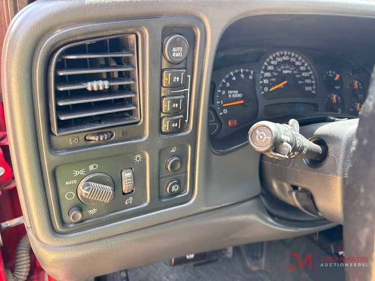 2004-gmc-sierra-1500-image-30