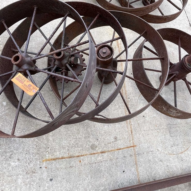 #9025 • Steel Wheels (O3)