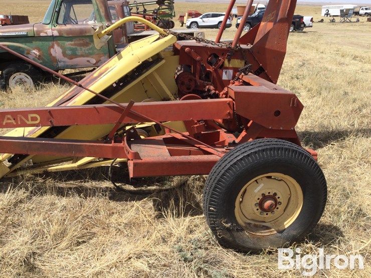 new-holland-880-image-12