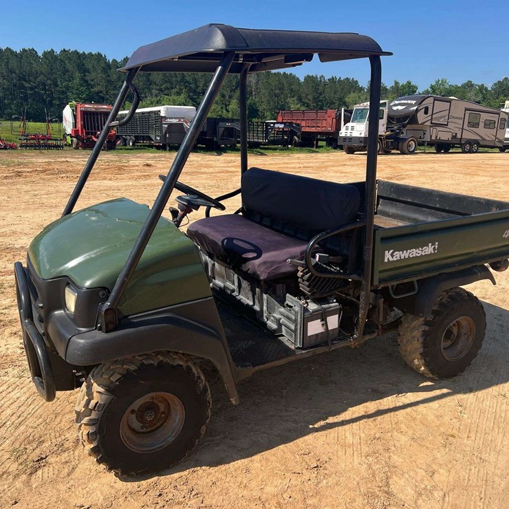 2000 Kawasaki Mule 2-Seater 4x4 UTV W/ Dump Bed