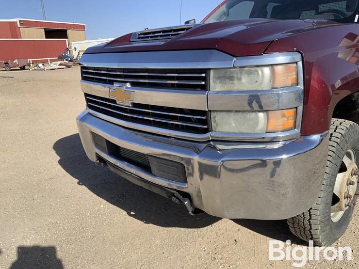 2017-chevrolet-silverado-2500-image-10