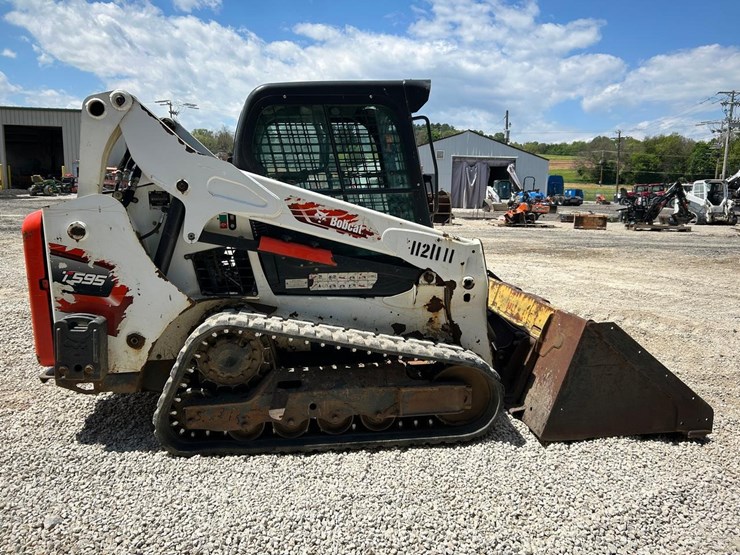 2021-bobcat-t595-image-5