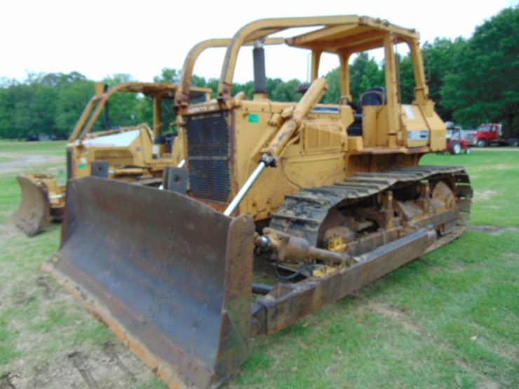komatsu-d68e-image-1