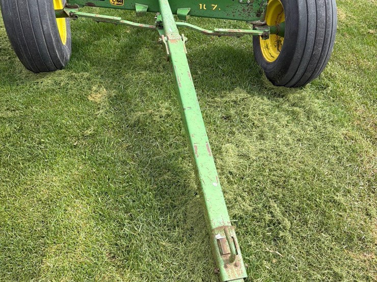 john-deere-1075-image-11