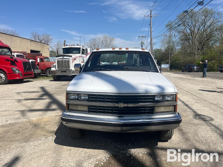 1989-chevrolet-c3500-2wd-extended-cab-pickup-image-2