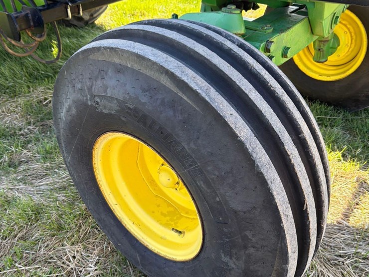 john-deere-4650-image-19