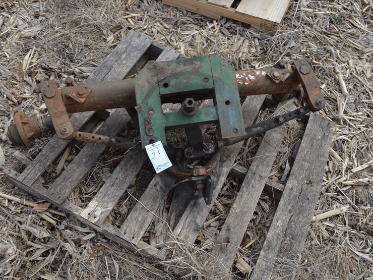 speedco-front-axle-off-oliver-tractor-image-3