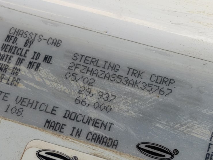 2003-sterling-lt9500-image-27