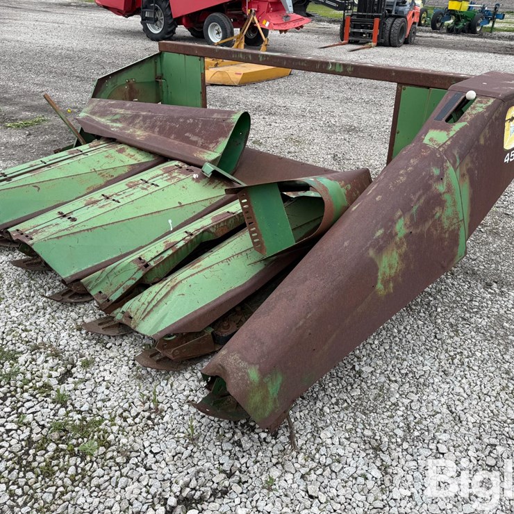 JOHN DEERE 453