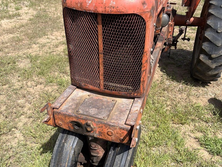 allis-chalmers-wd-tractor-image-11