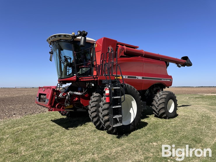 2019-case-ih-7150-image-1