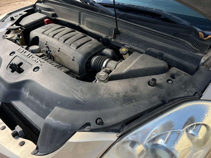 2011-buick-enclave-cxl-image-28