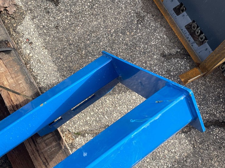 #9040-•-unused-skid-steer-mower-king-post-hole-auger-(o11)-image-25