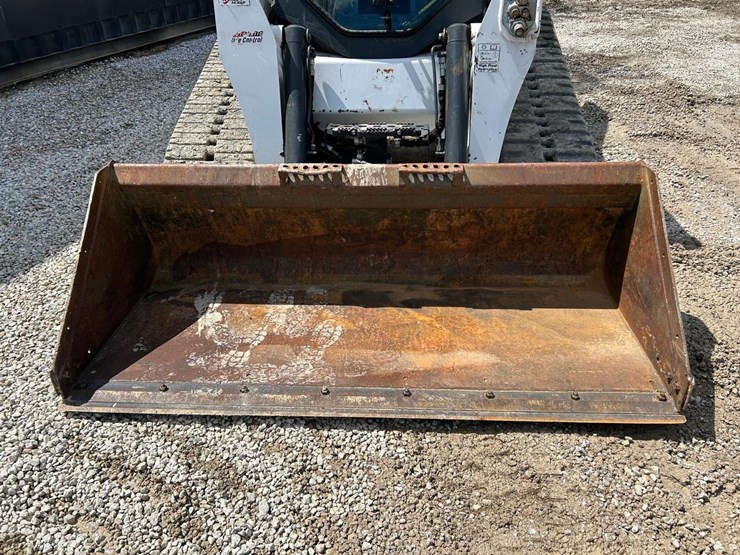 2022-bobcat-t870-image-9