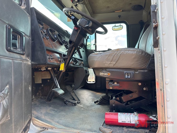 1999-kenworth-t880-image-17