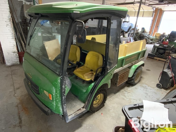 2000-john-deere-2030-image-1