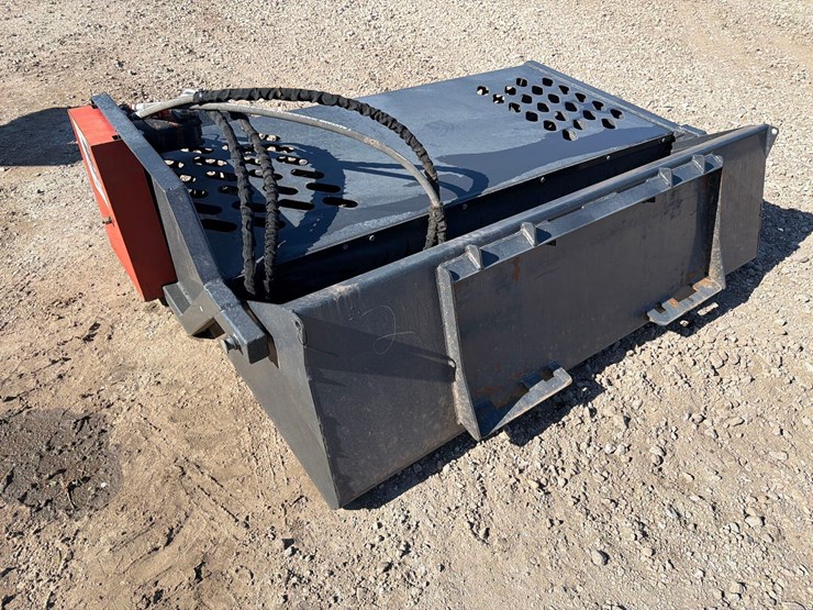 skidloader-quick-tach-74"-rock-rake-bucket-image-3