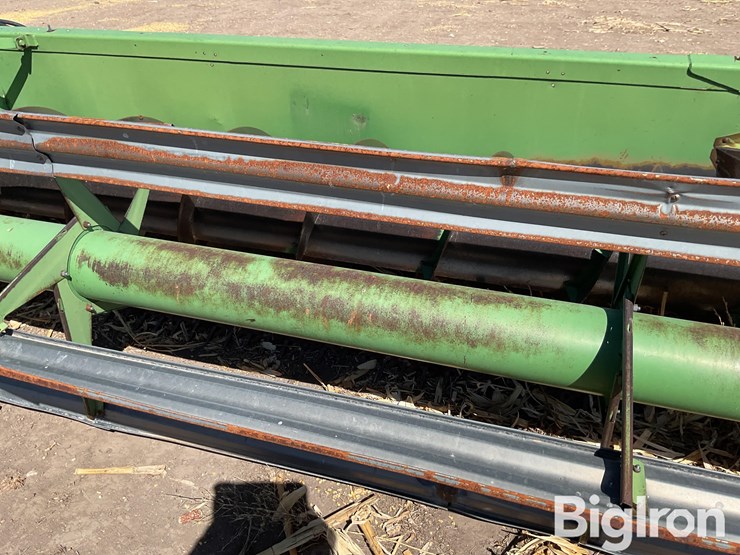 john-deere-230-image-15