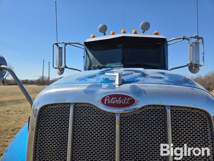 2012-peterbilt-386-image-16