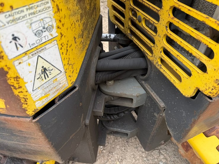 #3922-•-wacker-neuson-roller-compactor-image-10