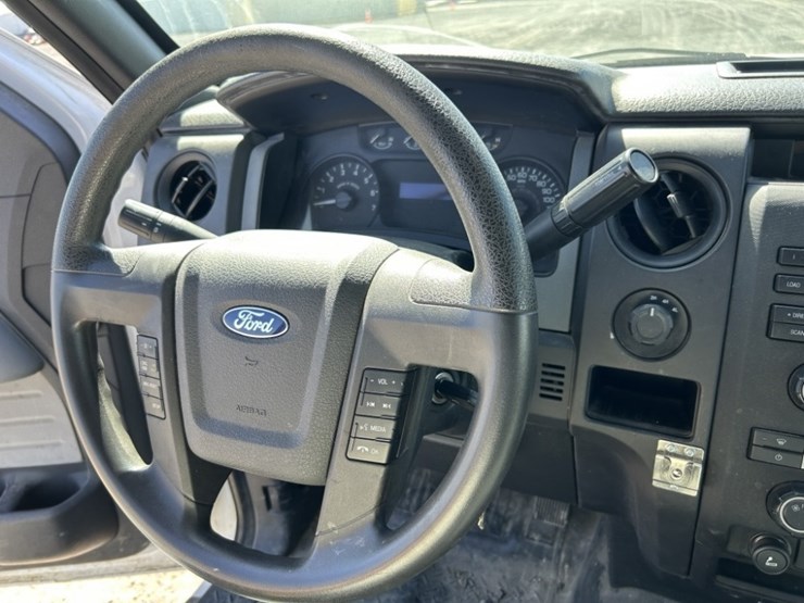 2011-ford-f150-xl-image-18