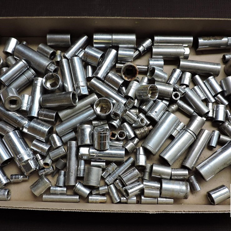 ASSORTED SOCKETS