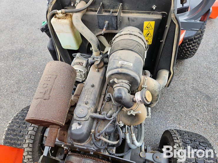 kubota-f3680-image-17